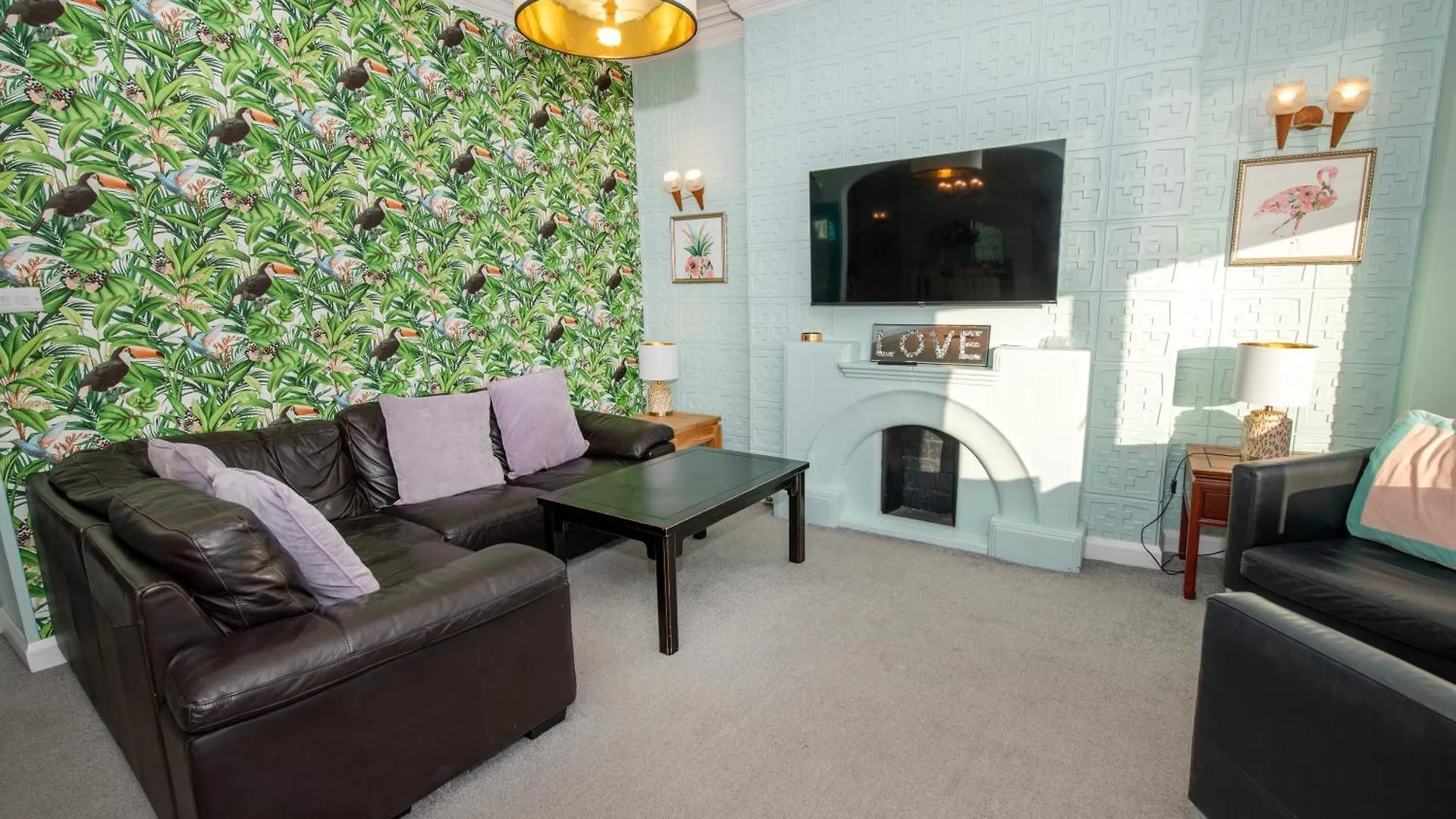 Flamingo Bay - Huge Apartment With Stunning Views - On The Beach! Scarborough