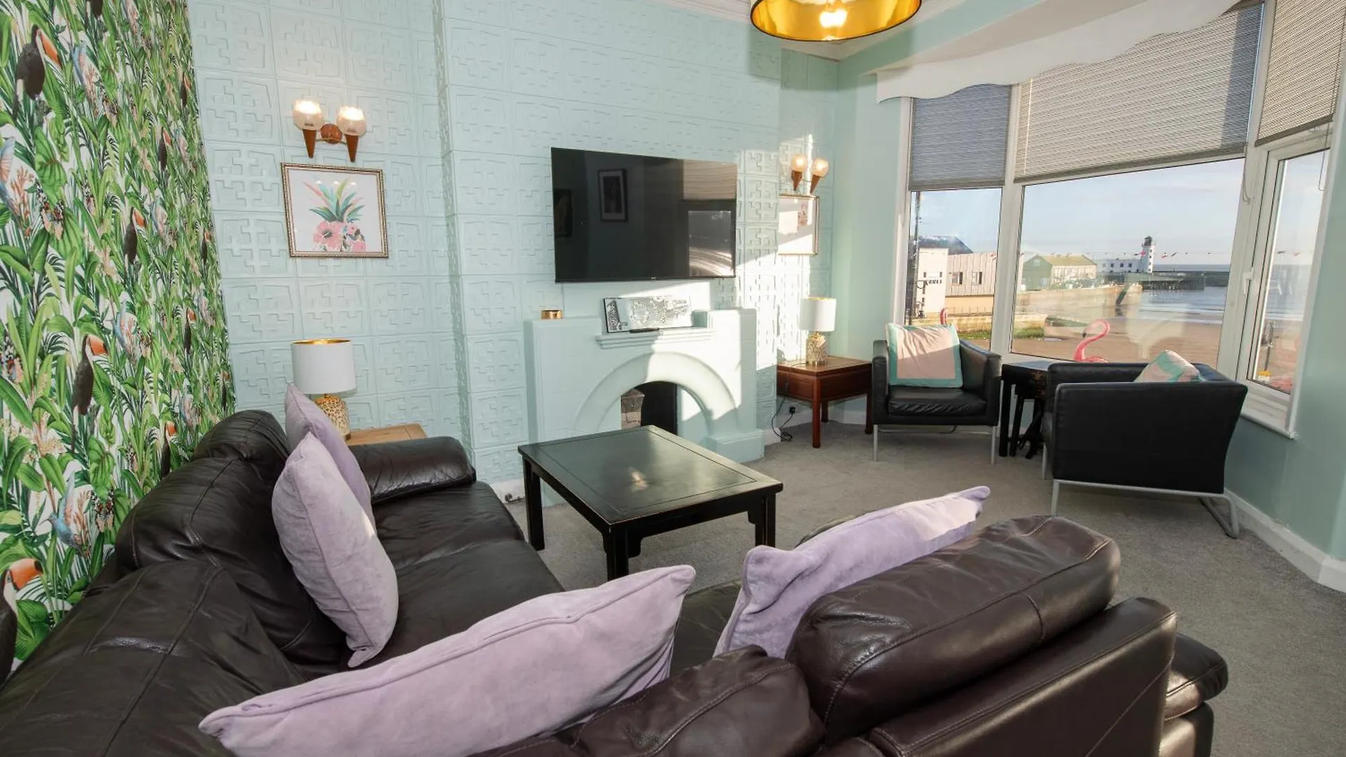 Flamingo Bay - Huge Apartment With Stunning Views - On The Beach! Scarborough